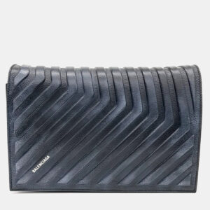 Balenciaga Black Leather Balenciaga Crossbody bag