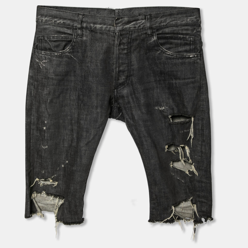 luxury-men-balmain-used-clothes-p626219-007-2 Balmain Grey Distressed Frayed Edged Shorts S