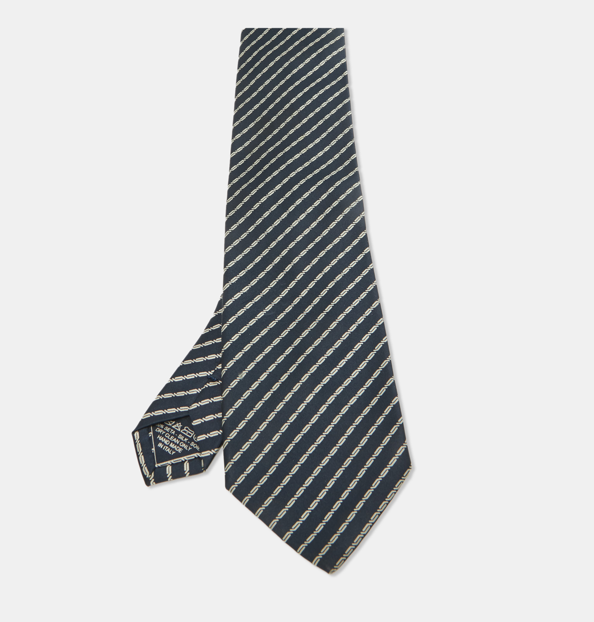 luxury-men-brioni-used-accessories-p1027575-001 Brioni Navy Blue Striped Silk Traditional Tie