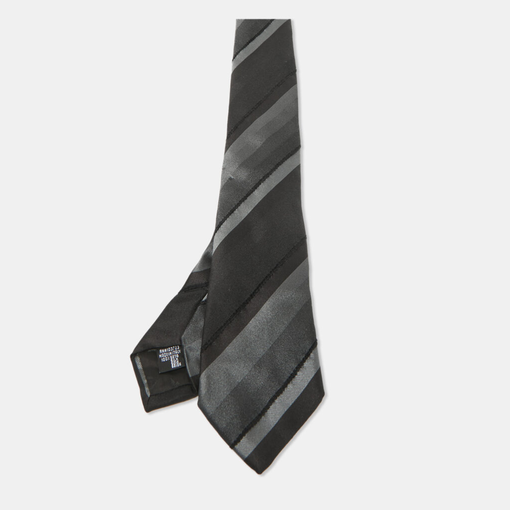 luxury-men-emporio-armani-used-accessories-p1040782-001 Emporio Armani Black Striped Silk Skinny Tie