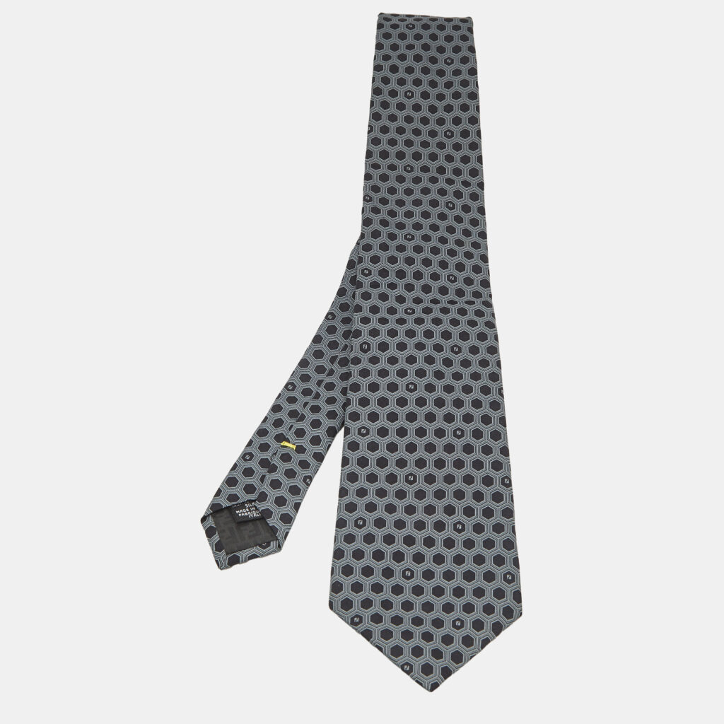 luxury-men-fendi-used-accessories-p1168933-001 Fendi Grey Honeycomb Patterned Silk Tie