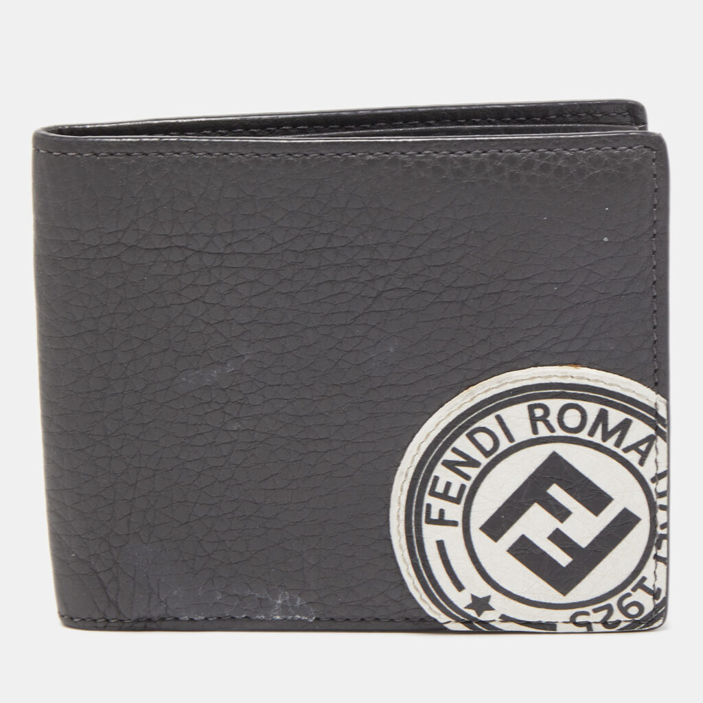 luxury-men-fendi-used-bags-p858180-001 Fendi Grey Leather Roman Bifold Wallet
