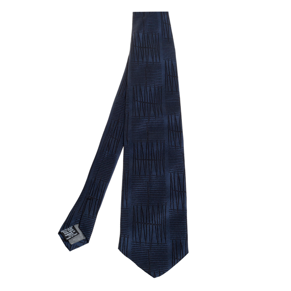 luxury-men-gianfranco-ferre-used-accessories-p365211-001 Gianfranco Ferre Navy Blue Embroidered Silk Tie