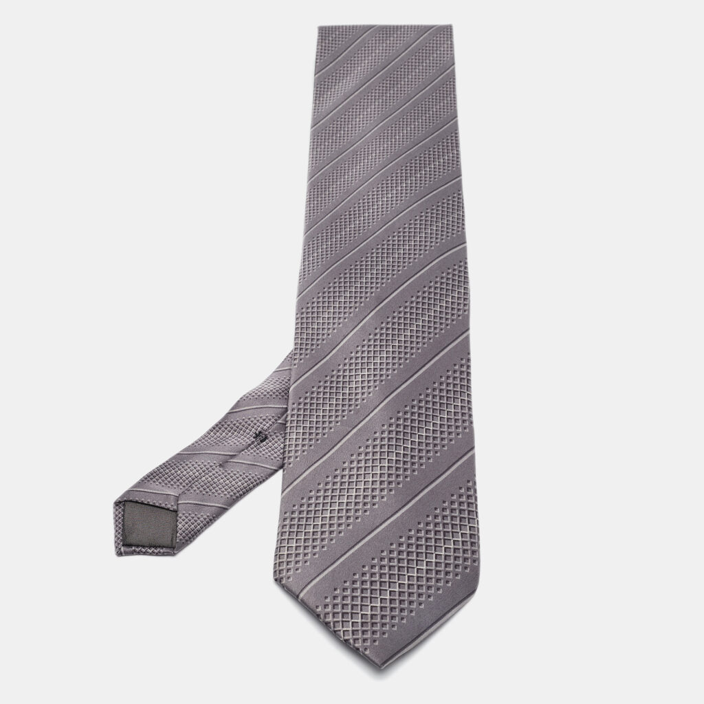 luxury-men-lanvin-used-accessories-p1027566-001 Lanvin Grey Printed Satin Silk Tie