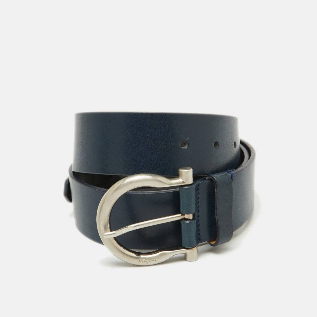 luxury-men-salvatore-ferragamo-used-accessories-p1116551-001 Salvatore Ferragamo Dark Blue Leather Gancio Buckle Belt 85CM