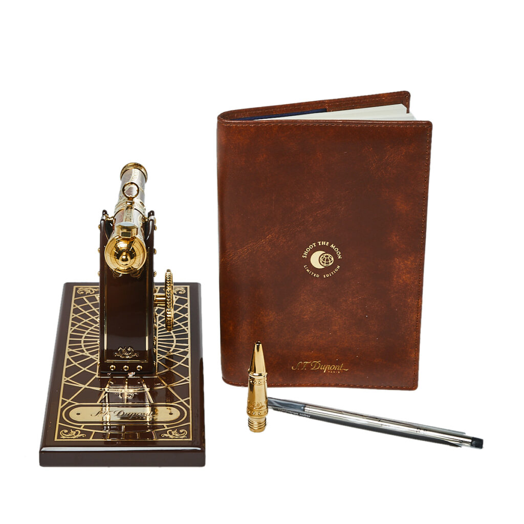 luxury-men-t-dupont-new-accessories-p477045-002 S.T. Dupont Shoot The Moon Prestige Limited Edition Collector's Set