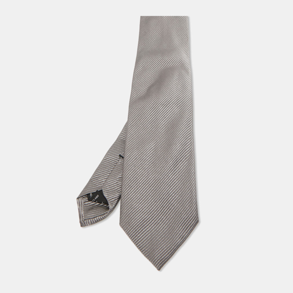 luxury-men-tom-ford-used-accessories-p1040712-001 Tom Ford Grey Diagonal Striped Silk Tie