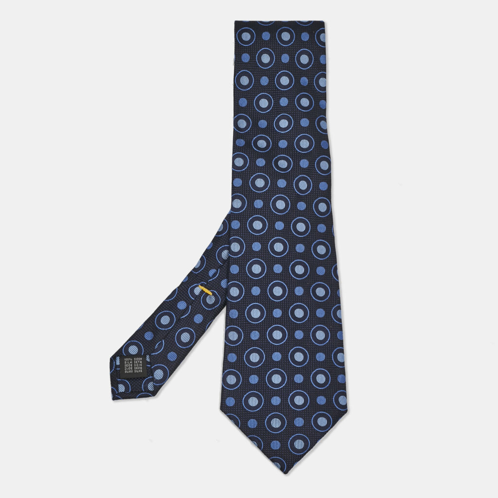 luxury-men-valentino-used-accessories-p1134888-004 Gianfranco Valentino Vintage Navy Blue Patterned Silk Jacquard Traditional Tie