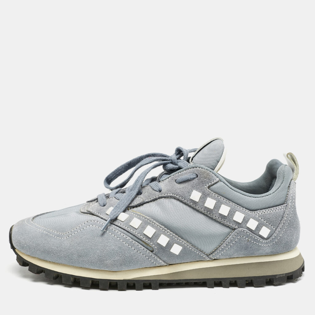 luxury-men-valentino-used-shoes-p1156768-001 Valentino Blue Mesh and Suede Rockrunner Sneakers Size 40.5