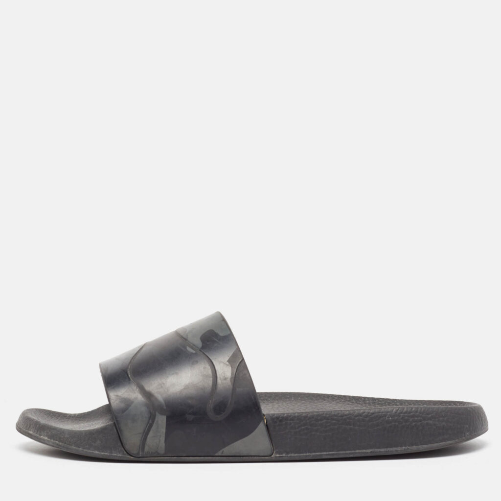 luxury-men-valentino-used-shoes-p967604-010 Valentino Black Camo Print Rubber Pool Slides Size 44