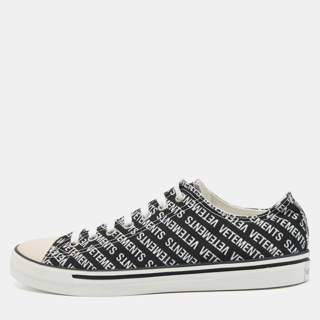 luxury-men-vetements-new-shoes-p900071-001 Vetements Black/White Logo Print Canvas Low Top Sneakers Size 44