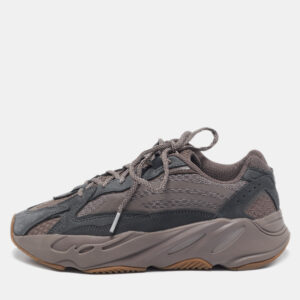 Yeezy x Adidas Grey Nubuck and Leather Boost 700 V2 Geode Sneakers Size 40