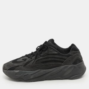Yeezy x Adidas Black/Grey Suede And Canvas Boost 700 V2 Vanta Sneakers Size 42 2/3