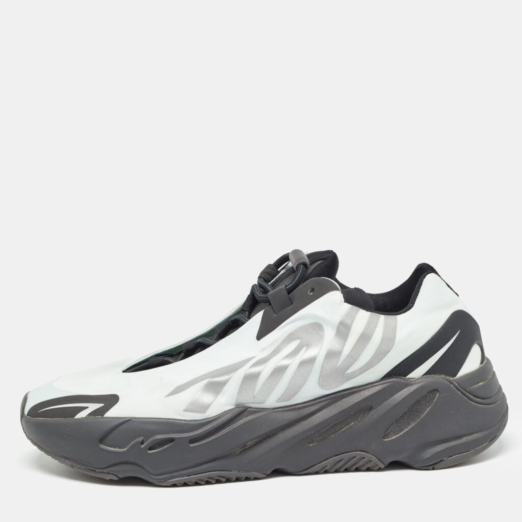 luxury-men-yeezy-x-adidas-used-shoes-p993693-001 Yeezy x Adidas Blue Nylon Boost 700 MNVN Blue Tint Sneakers Size 43 1/3