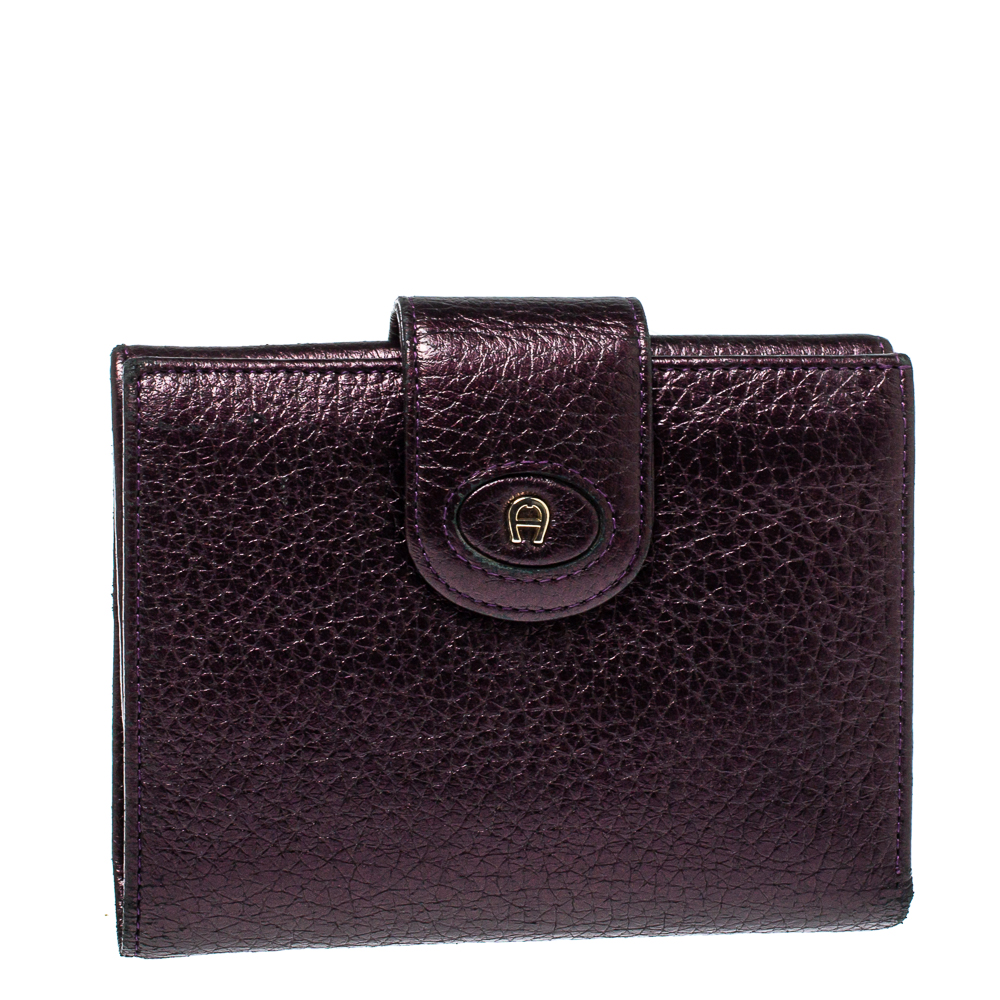 luxury-women-aigner-used-handbags-p396576-007 Aigner Metallic Purple Leather Compact Wallet