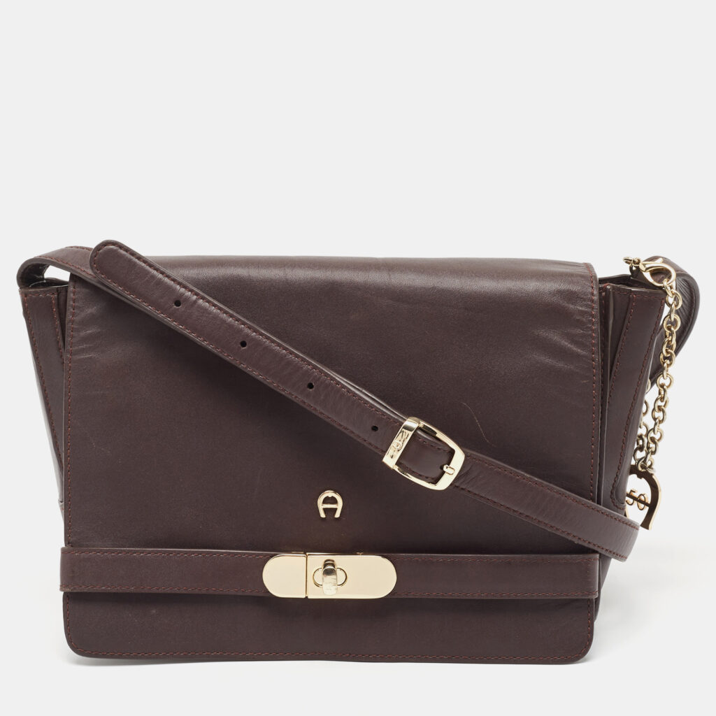 luxury-women-aigner-used-handbags-p909900-019 Aigner Burgundy Leather Turnlock Flap Shoulder Bag