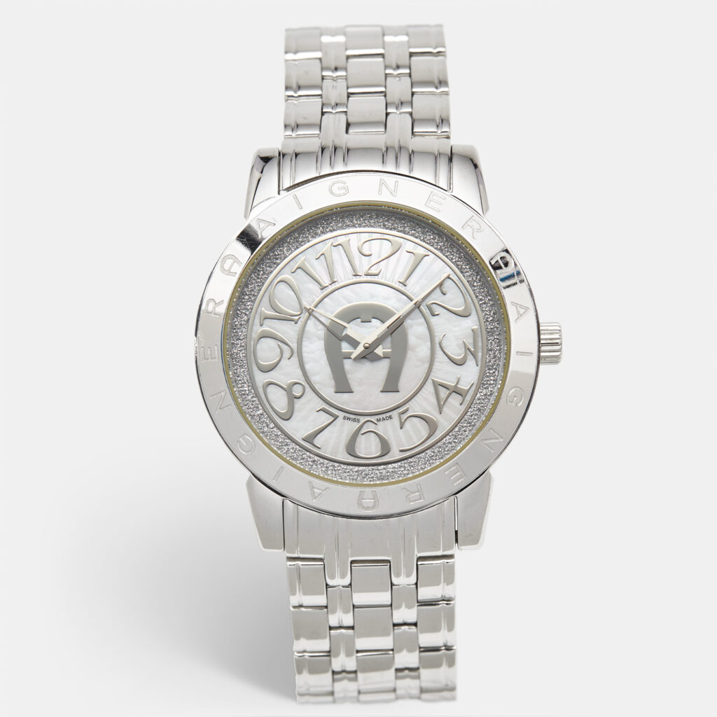 luxury-women-aigner-used-watches-p1156491-007.jpg Aigner Mother of Pearl Stainless Steel Cortina A26300 Women's Wristwatch 36 mm
