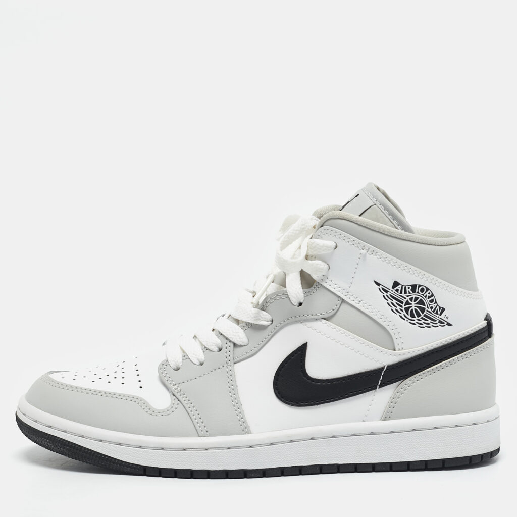 luxury-women-air-jordans-used-shoes-p1158141-008 Air Jordans Multicolor Leather Air Jordan 1 Mid Top Sneakers Size 38
