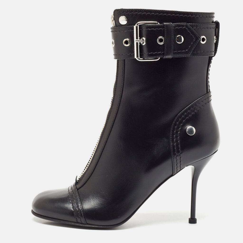 Alexander McQueen Black Leather Studded Biker Ankle Boots Size 40