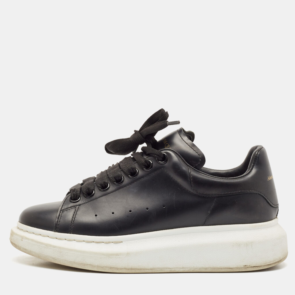 luxury-women-alexander-mcqueen-used-shoes-p1133512-001 Alexander McQueen Black Leather Oversized Sneakers Size 37