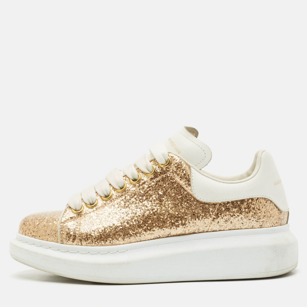luxury-women-alexander-mcqueen-used-shoes-p1153118-010 Alexander McQueen White/Gold PVC and Leather Oversized Sneakers Size 37.5