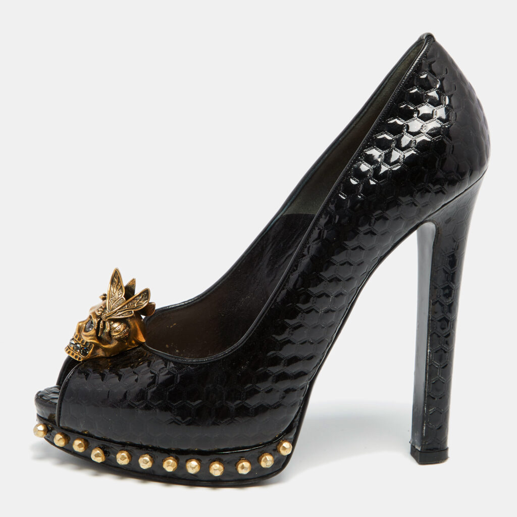 luxury-women-alexander-mcqueen-used-shoes-p627710-008-2 Alexander McQueen Black Patent Leather Skull Embellished Peep Toe Pumps Size 38