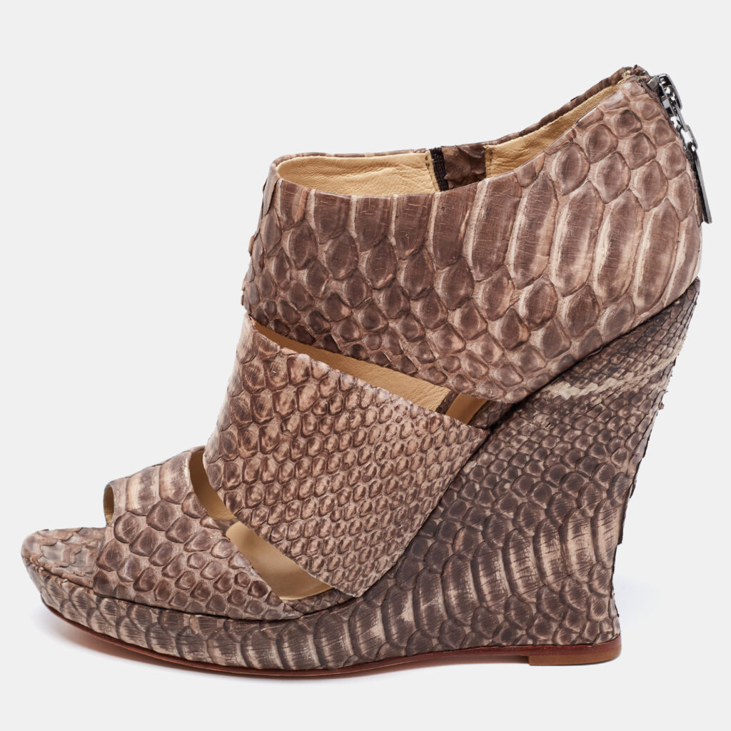 luxury-women-alexandre-birman-used-shoes-p686900-004-1 Alexandre Birman Two-Tone Python Leather Wedge Sandals Size 36