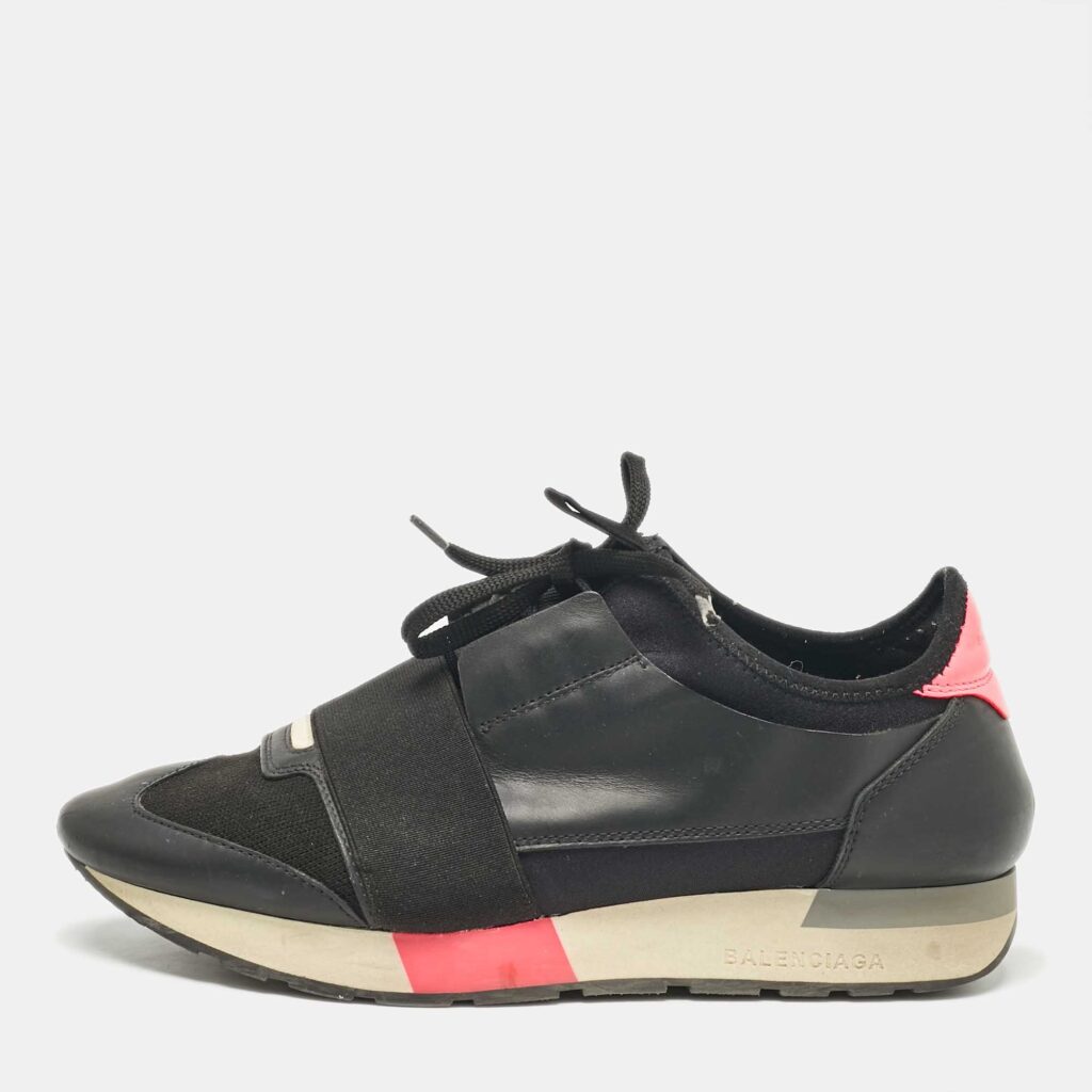 luxury-women-balenciaga-used-shoes-p1039307-003 Balenciaga Black Fabric and Leather Race Runner Low Top Sneakers Size 39