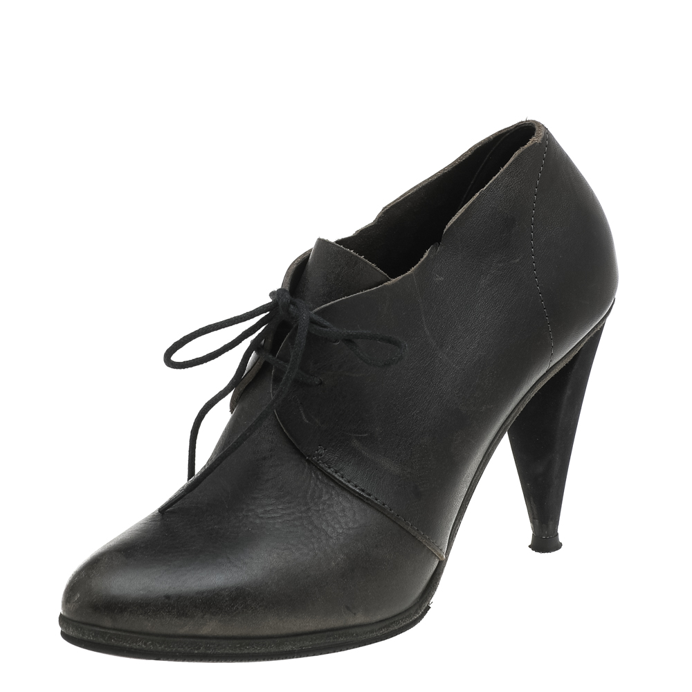 luxury-women-balenciaga-used-shoes-p598983-007-2 Balenciaga Black Leather Pointed Toe Lace Up Ankle Boots Size 39