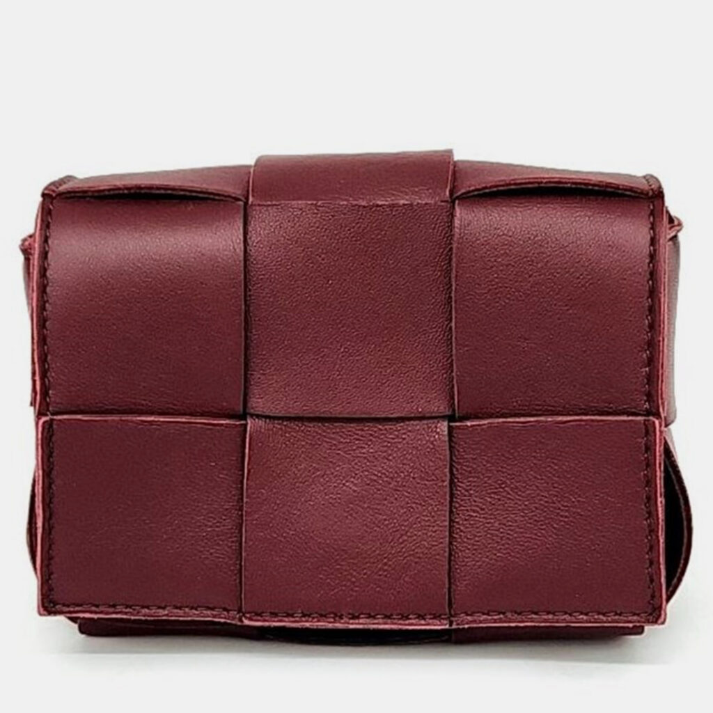 luxury-women-bottega-veneta-used-handbags-p1013789-003 Bottega Veneta Burgundy Maxi Intrecciato Cassette Crossbody Bag