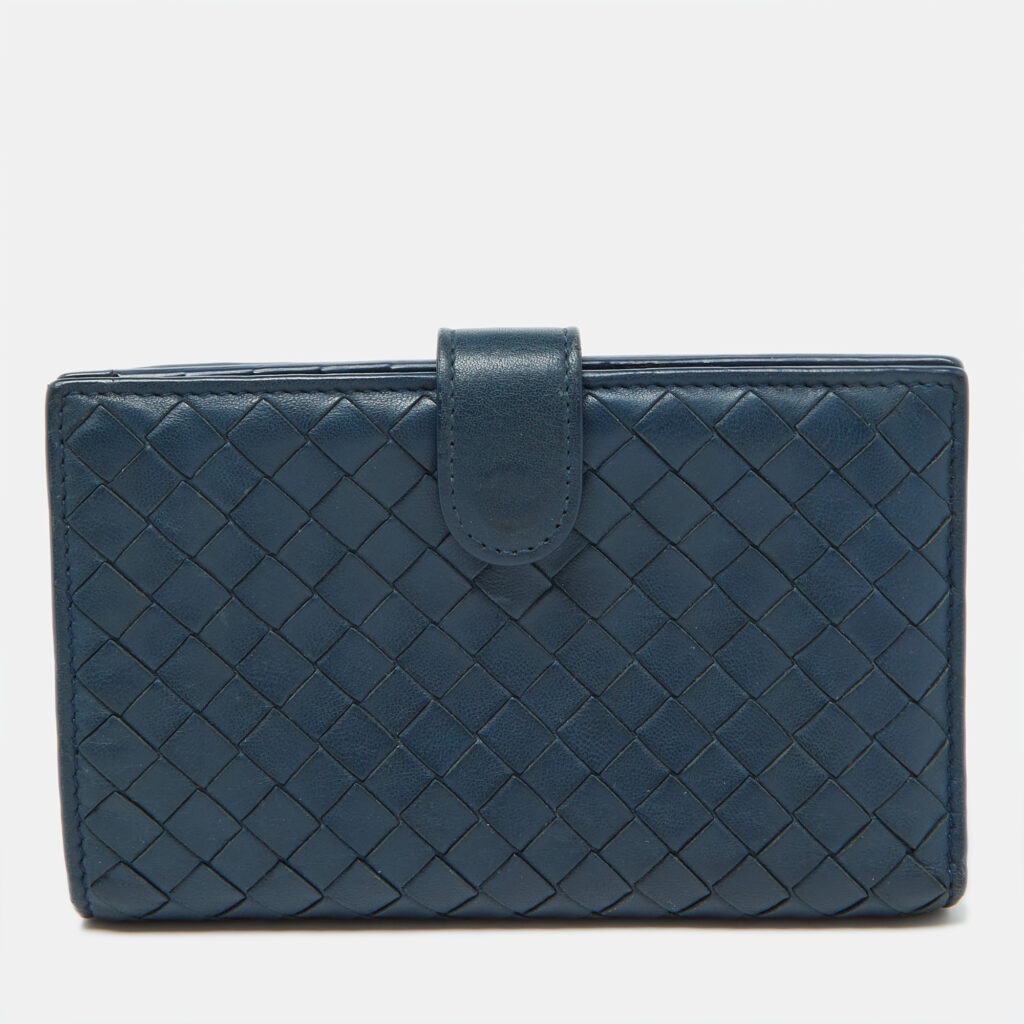 luxury-women-bottega-veneta-used-handbags-p1029425-001 Bottega Veneta Blue Intrecciato Leather Compact Wallet