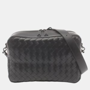 Bottega Veneta Intrecciato Medium Leather Black Camera Bag