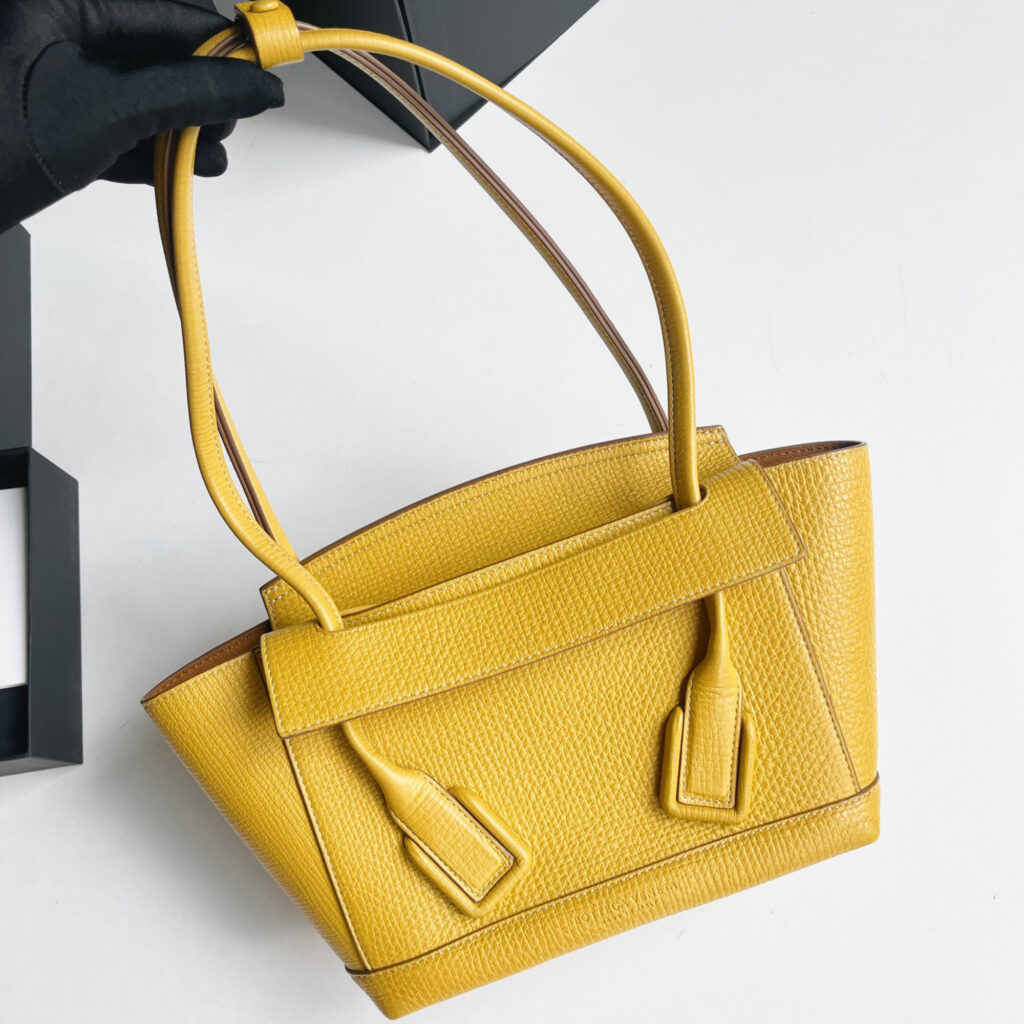 luxury-women-bottega-veneta-used-handbags-p1143513-001 Bottega Veneta Mustard Yellow Leather Small Aroc 33 Tote