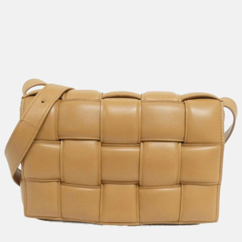 luxury-women-bottega-veneta-used-handbags-p1170018-001 Bottega Veneta Beige Intrecciato Leather Shoulder Bag