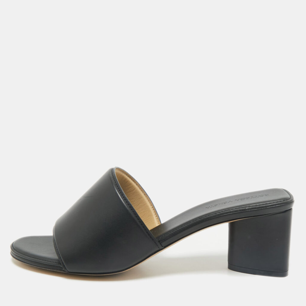luxury-women-bottega-veneta-used-shoes-p1169377-001 Bottega Veneta Black Leather Block Heel Sandals Size 41