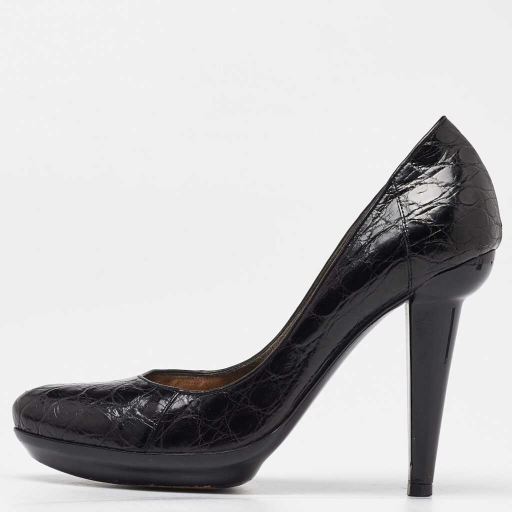 luxury-women-bottega-veneta-used-shoes-p977692-009 Bottega Veneta Black Croc Leather Round Toe Pumps Size 37
