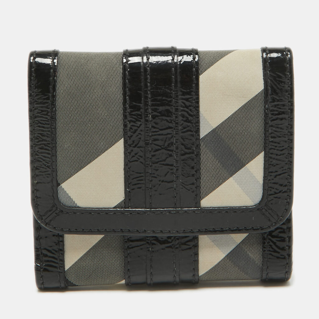 luxury-women-burberry-used-handbags-p1093512-001 Burberry Smoke Beat Check Nylon and Patent Leather French Wallet