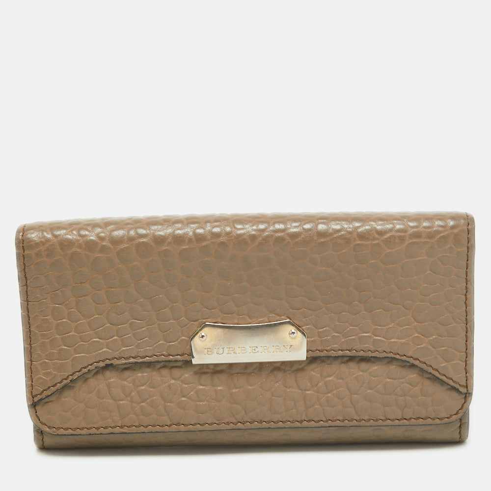 luxury-women-burberry-used-handbags-p769618-001 Burberry Beige Leather Flap Continental Wallet