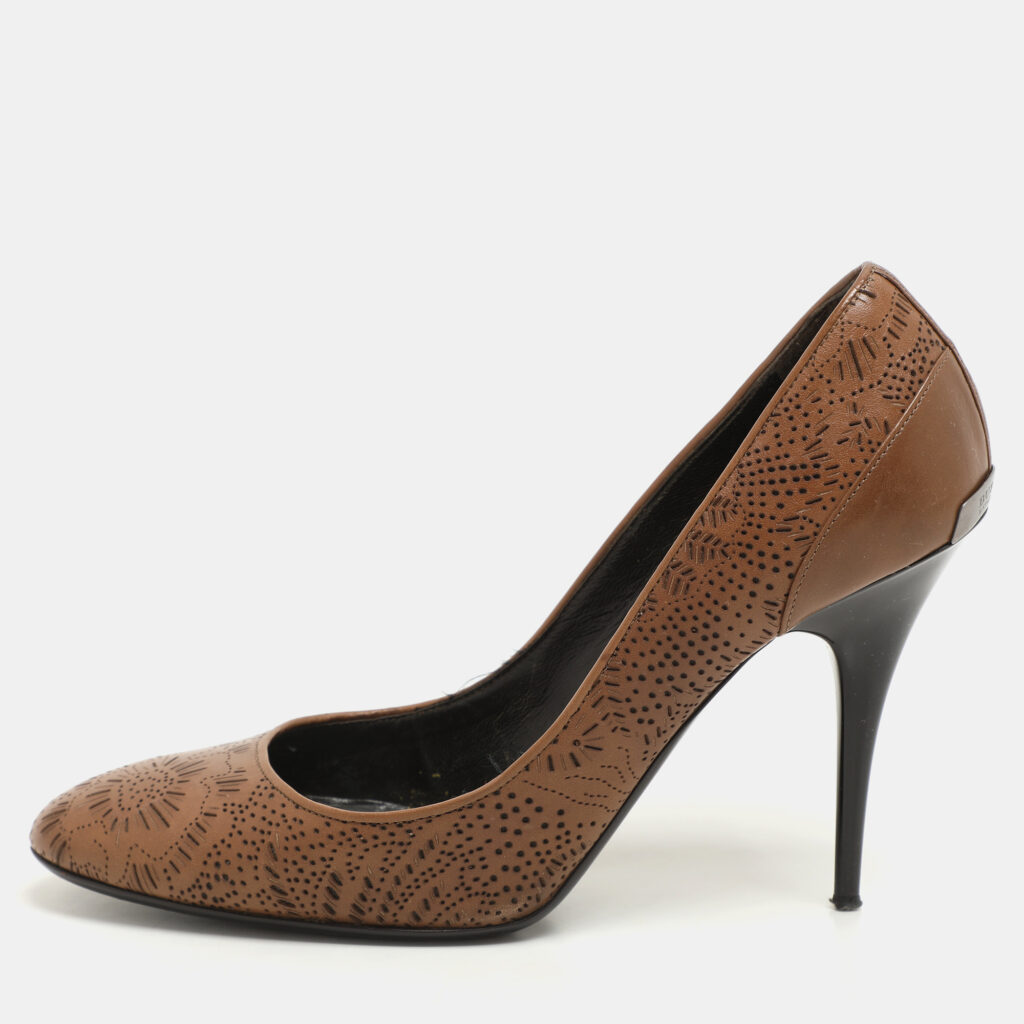 luxury-women-burberry-used-shoes-p1142501-006 Burberry Brown Leather Laser Cut Pumps Size 39