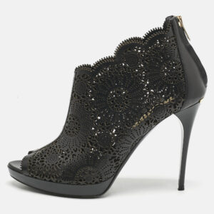 Burberry Black Laser Cut Leather Caythorpe Ankle Booties Size 39