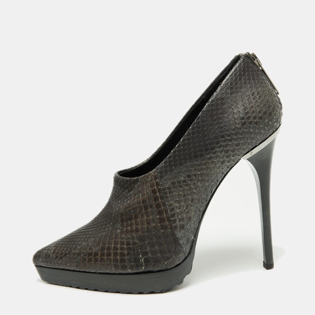 luxury-women-burberry-used-shoes-p663764-001-1 Burberry Black/Grey Python Leather Booties Size 38