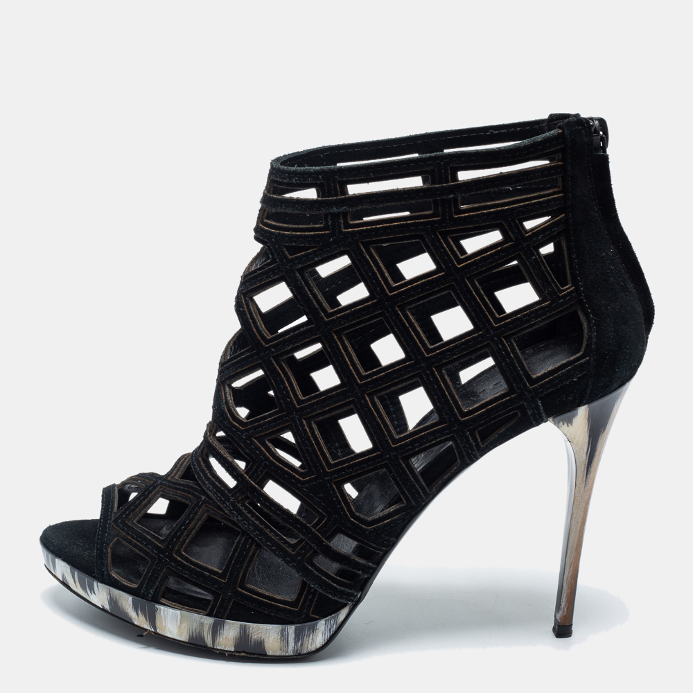 luxury-women-burberry-used-shoes-p715900-001 Burberry Black Cut Out Suede Ankle Booties Size 39