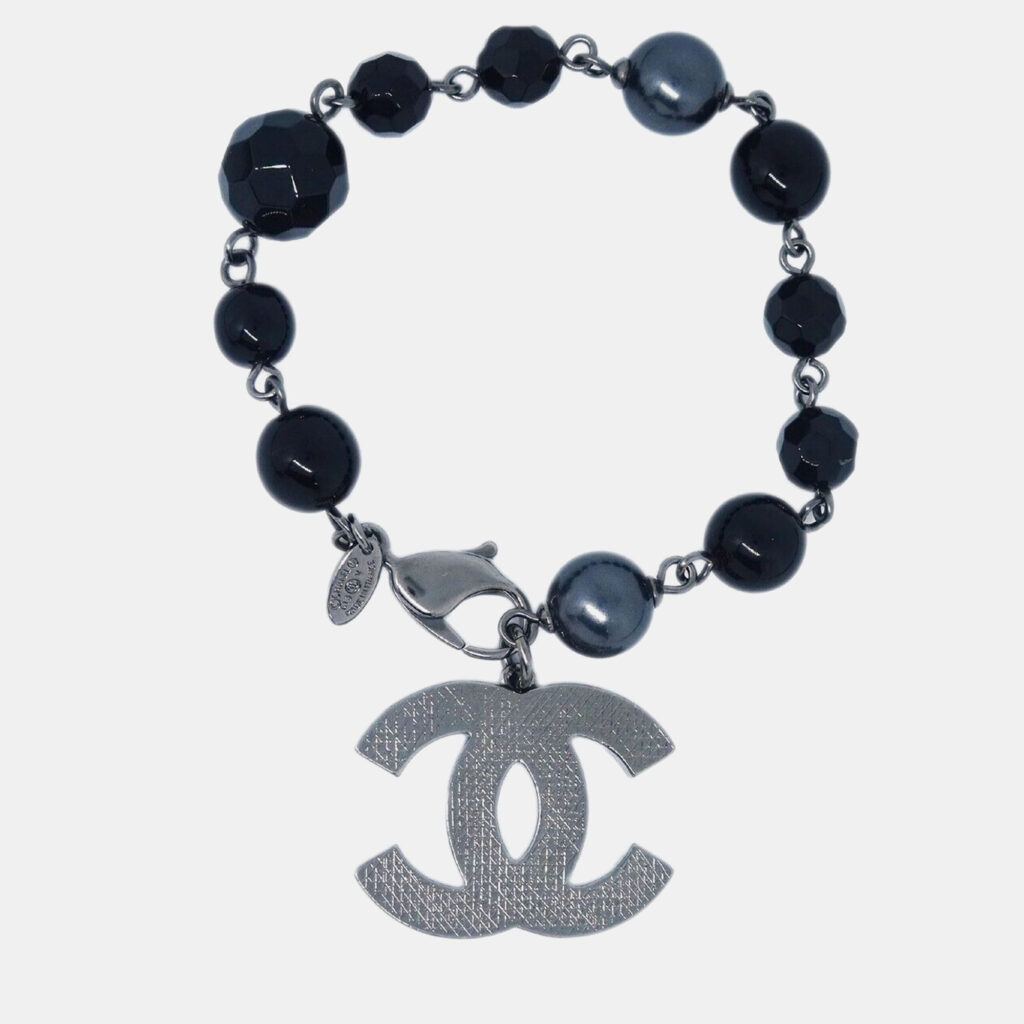 luxury-women-chanel-used-accessories-p1134541-005 Chanel Black Artificial Pearl Bracelet