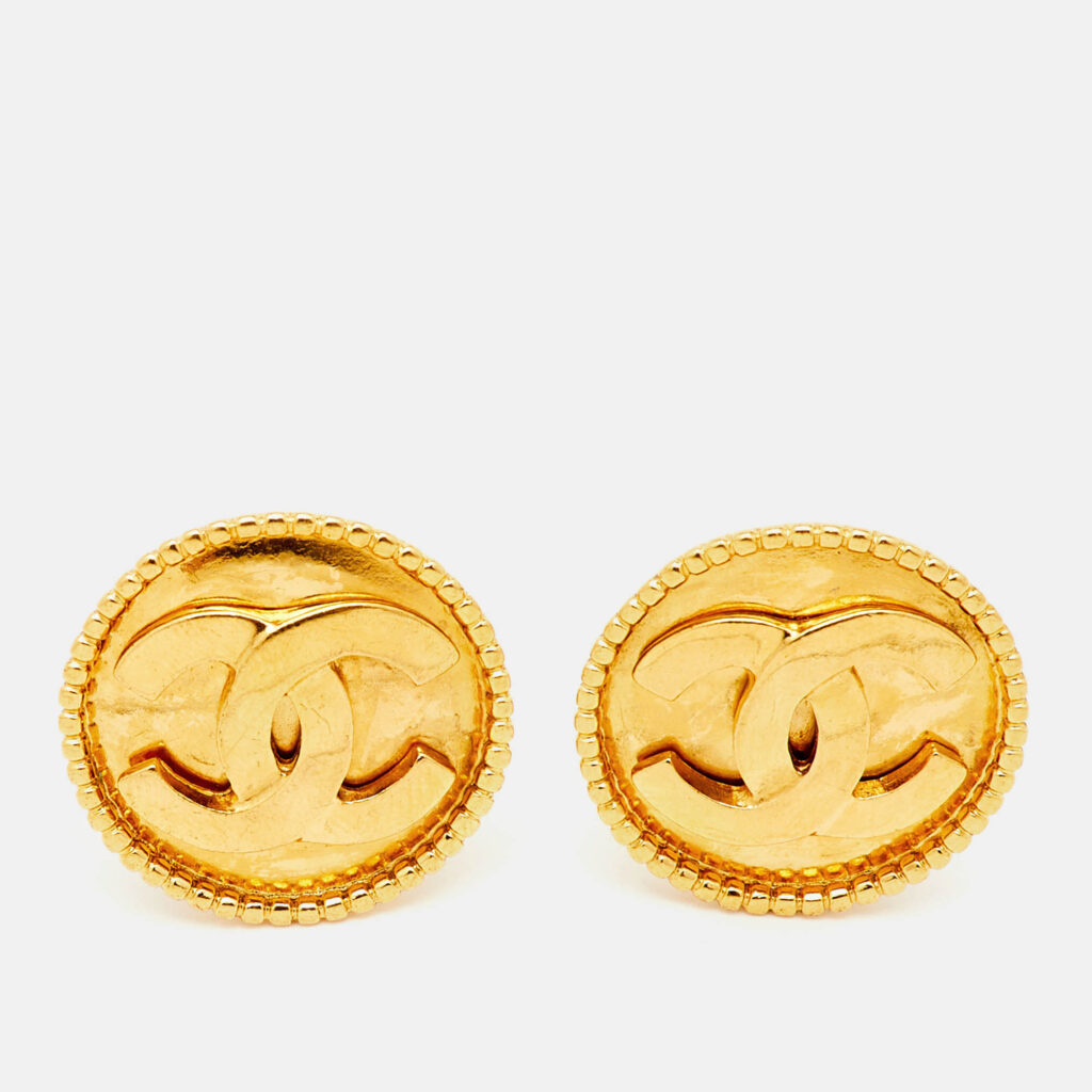 luxury-women-chanel-used-accessories-p1167028-002 Chanel CC Gold Tone Round Clip-on Stud Earrings