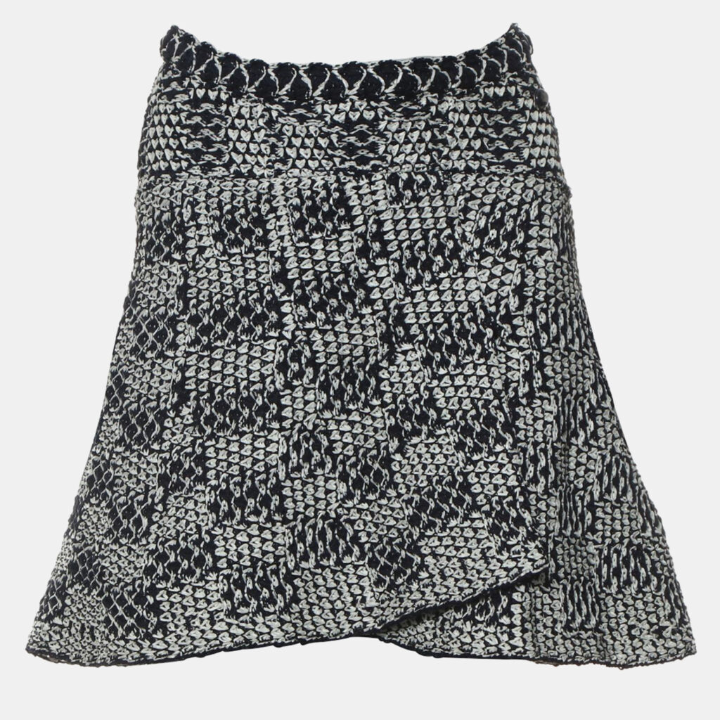 luxury-women-chanel-used-clothes-p1074447-002 Chanel Navy Blue, White Nylon, Cotton Textured Knit Skirt FR 38