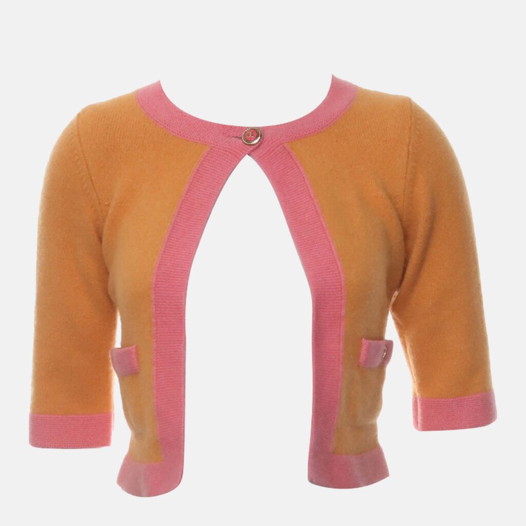 luxury-women-chanel-used-clothes-p1163022-003 Chanel Contrast-Trim Cashmere Single Buttoned Cardigan