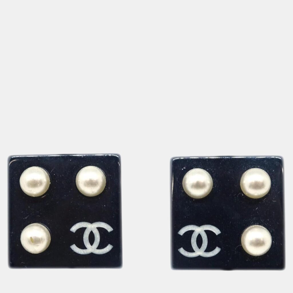luxury-women-chanel-used-fine-jewelry-p1102032-001 Chanel Black Square Clip-On Earrings