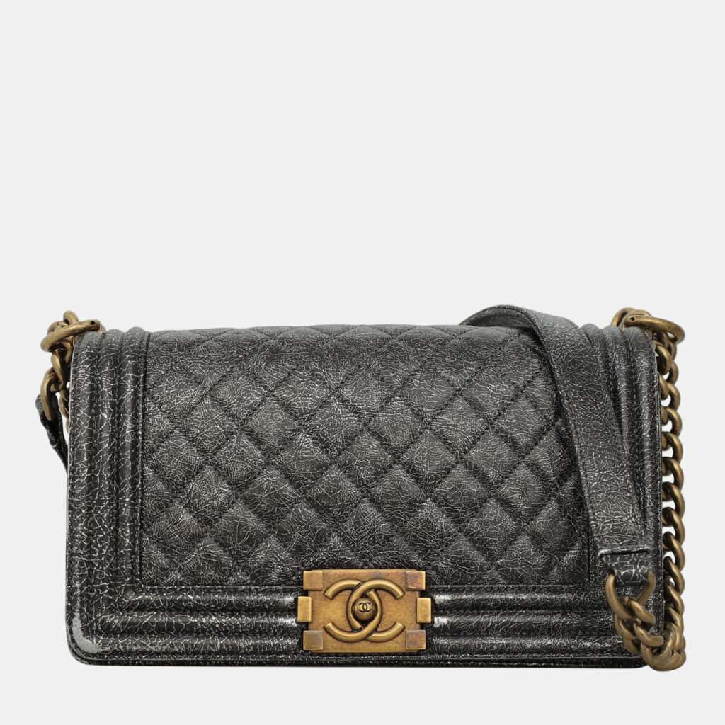luxury-women-chanel-used-handbags-p1037820-007 Chanel Metallic Grey Leather Medium Boy Bag