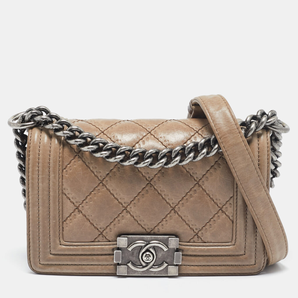 luxury-women-chanel-used-handbags-p1107775-015 Chanel Beige Double Stitch Quilted Leather Small Boy Flap Bag