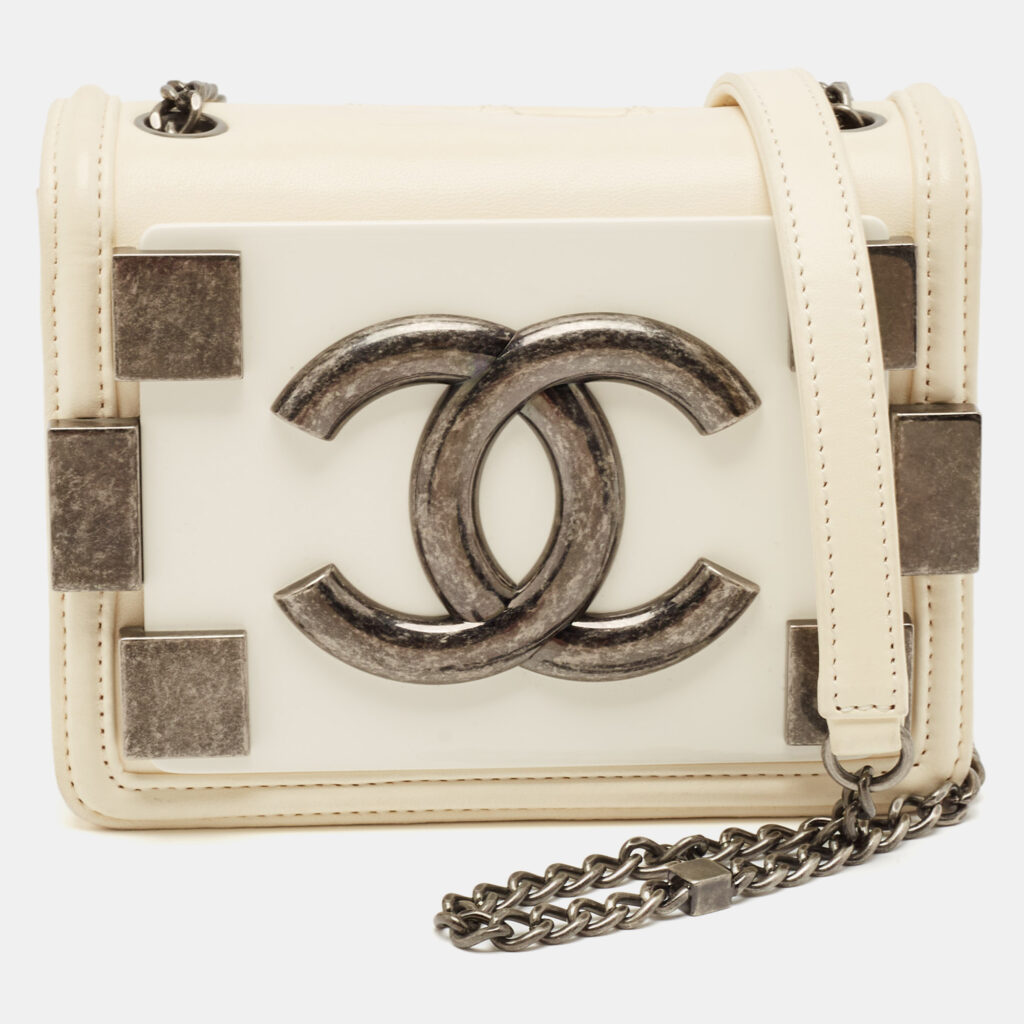 luxury-women-chanel-used-handbags-p1135334-012 Chanel Off White Quilted Leather and Plexiglass Mini Boy Brick Flap Bag